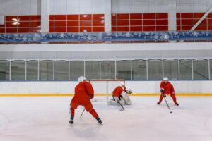 Offsides in Hockey: A Simple Guide for New Fans